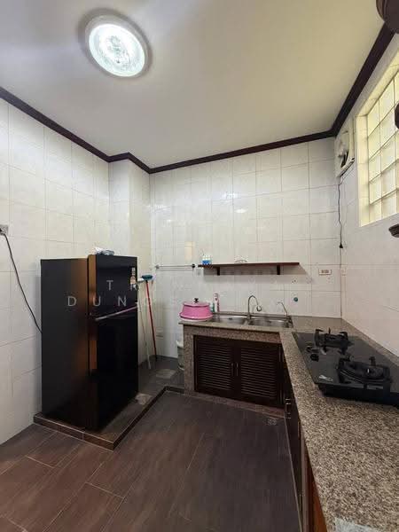 4-BR House, Bangkok, Bang Bamru, Bang Phlat, Bangkok, 4 Bedrooms, 104 sqm, Single Detached House For Rent, by Trinnaya Dungsirisangthong, 500560144 - DDproperty.com