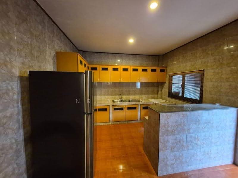 ขายบ้านเดี่ยว ซอยสบายใจ สุทธิสาร, Bangkok, Samsen Nok, Huai Khwang, Bangkok, 4 Bedrooms, 296 sqm, Single Detached House For Sale, by NR AGENT, 500560181 - DDproperty.com