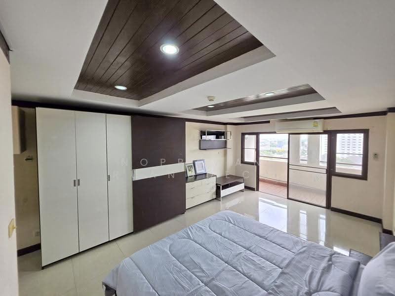 Ratchada Terrace Condominium, Bangkok, Phaholyothin, Jom Phon, Chatuchak, Bangkok, Studio, 36 sqm, Condo For Sale, by Noppawan Ruangdech, 500560185 - DDproperty.com
