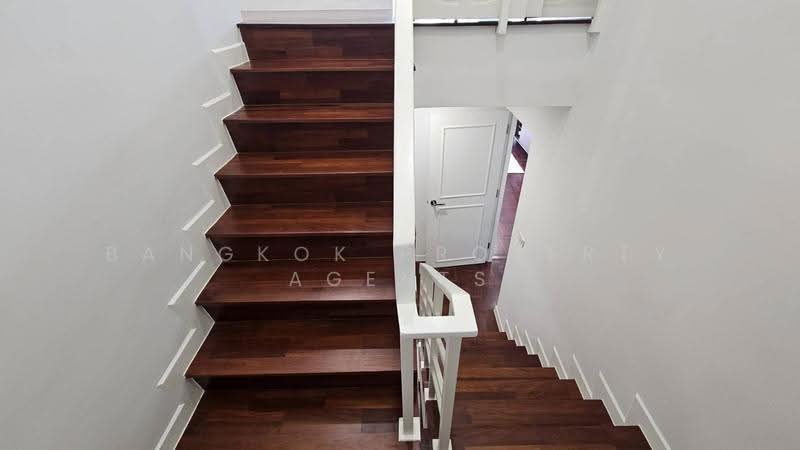 Sukhumvit Suite : สุขุมวิท สวีท, กรุงเทพ, 19 ซอยสุขุมวิท 13, คลองเตยเหนือ, วัฒนา, กรุงเทพ, 200 ตร.ม., คอนโด ให้เช่า, โดย BANGKOK PROPERTY AGENTS, 500560239 - DDproperty.com
