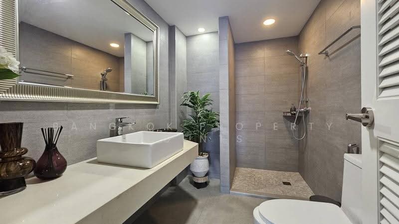 Sukhumvit Suite : สุขุมวิท สวีท, กรุงเทพ, 19 ซอยสุขุมวิท 13, คลองเตยเหนือ, วัฒนา, กรุงเทพ, 200 ตร.ม., คอนโด ให้เช่า, โดย BANGKOK PROPERTY AGENTS, 500560239 - DDproperty.com