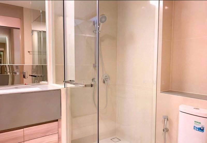 The Esse Asoke, Bangkok, 333 Soi Sukhumvit 21, Sukhumvit Road, Khlongtoei Nua, Watthana, Bangkok, 1 Bedroom, 37 sqm, Condo For Rent, by Pattada Letikul, 500560244 - DDproperty.com