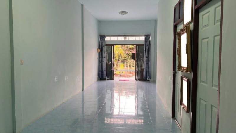 บ้านแฝดชั้นเดียว ห้องริม มบ.บานเย็นวิลล่า ต.หัวเตย, Surat Thani, Hua Toei, Phunphin, Surat Thani, 2 Bedrooms, 200 sqm, Semi-Detached House (Twin House) For Sale, by ERA Thailand, 500560255 - DDproperty.com