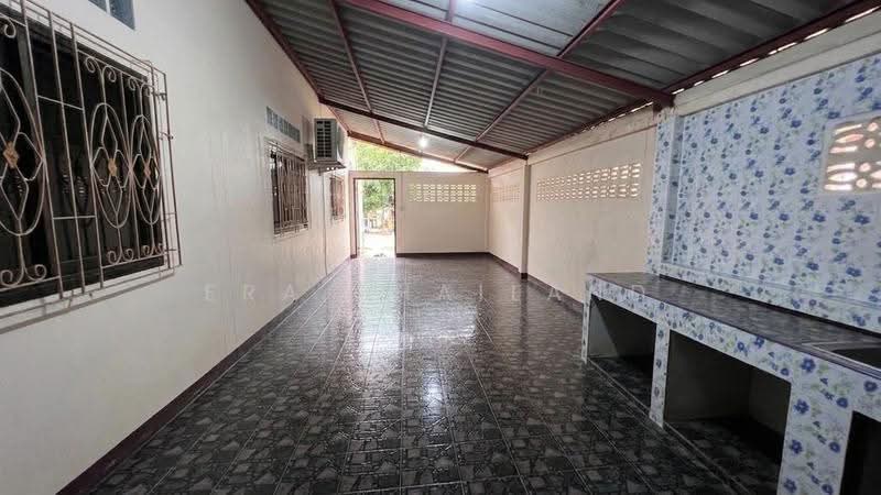 บ้านแฝดชั้นเดียว ห้องริม มบ.บานเย็นวิลล่า ต.หัวเตย, สุราษฎร์ธานี, หัวเตย, พุนพิน, สุราษฎร์ธานี, 200 ตร.ม., บ้านแฝด ขาย, โดย ERA Thailand, 500560255 - DDproperty.com