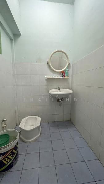 บ้านแฝดชั้นเดียว ห้องริม มบ.บานเย็นวิลล่า ต.หัวเตย, สุราษฎร์ธานี, หัวเตย, พุนพิน, สุราษฎร์ธานี, 200 ตร.ม., บ้านแฝด ขาย, โดย ERA Thailand, 500560255 - DDproperty.com