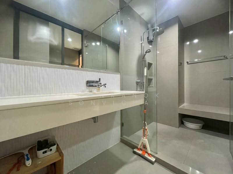 Rhythm Sukhumvit 42, Bangkok, Soi Sukhumvit 42, Sukhumvit Road, Phra Kanong, Khlong Toei, Bangkok, 1 Bedroom, 45 sqm, Condo For Rent, by Kornkanok Sonvichai, 500560256 - DDproperty.com