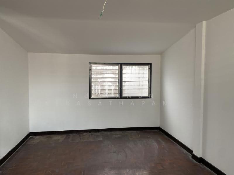 House Sukhumvit 19, Bangkok, สุขุมวิท, Khlongtoei Nua, Watthana, Bangkok, 5 Bedrooms, 200 sqm, Townhouse For Sale, by Nuttanun Weerasathapanakul, 500560307 - DDproperty.com