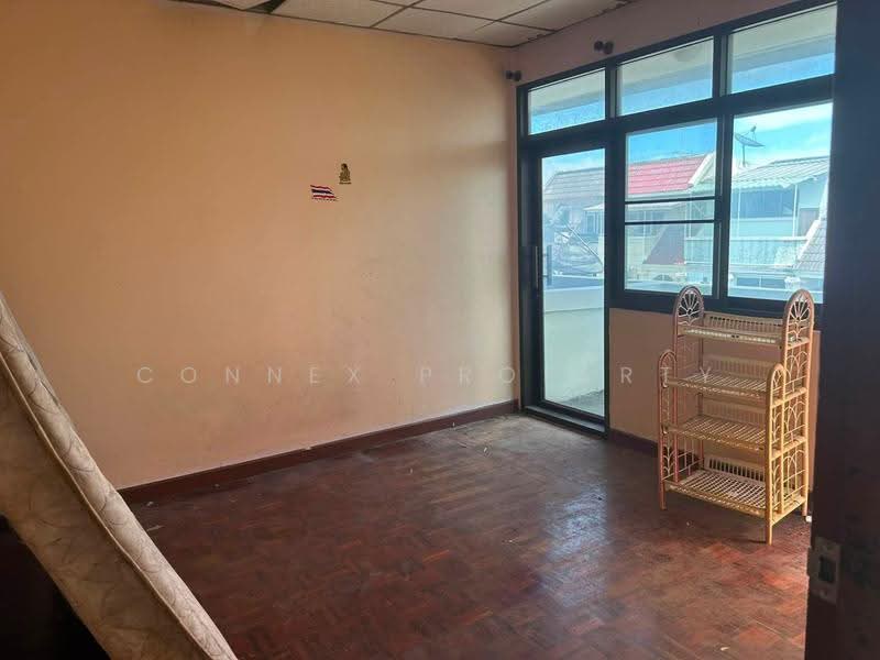 Three-story townhouses side-by-side, opposite Kasemrad Bangkhae Hospital, Bangkok, , Lak Song, Bang Khae, Bangkok, 10+ Bedrooms, 252 sqm, Townhouse For Sale, by Connex Property, 500560356 - DDproperty.com