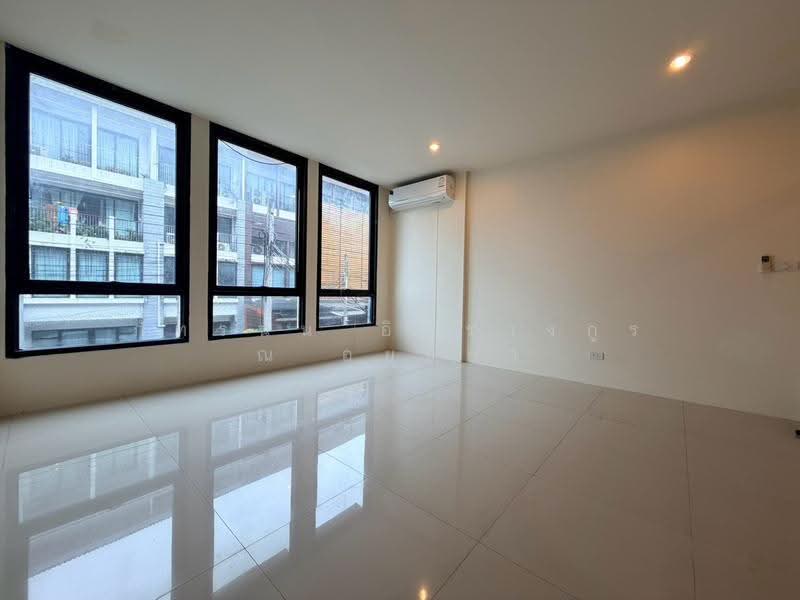 ทาวน์โฮม 4ชั้น ถนนเพิ่มสิน แขวงคลองถนน เขตสายไหม กรุงเทพมหานคร, Bangkok, Khlong Tanon, Sai Mai, Bangkok, 4 Bedrooms, 97 sqm, Townhouse For Sale, by ภัทรนัน อิศรางกูร ณ อยุธยา, 500560364 - DDproperty.com