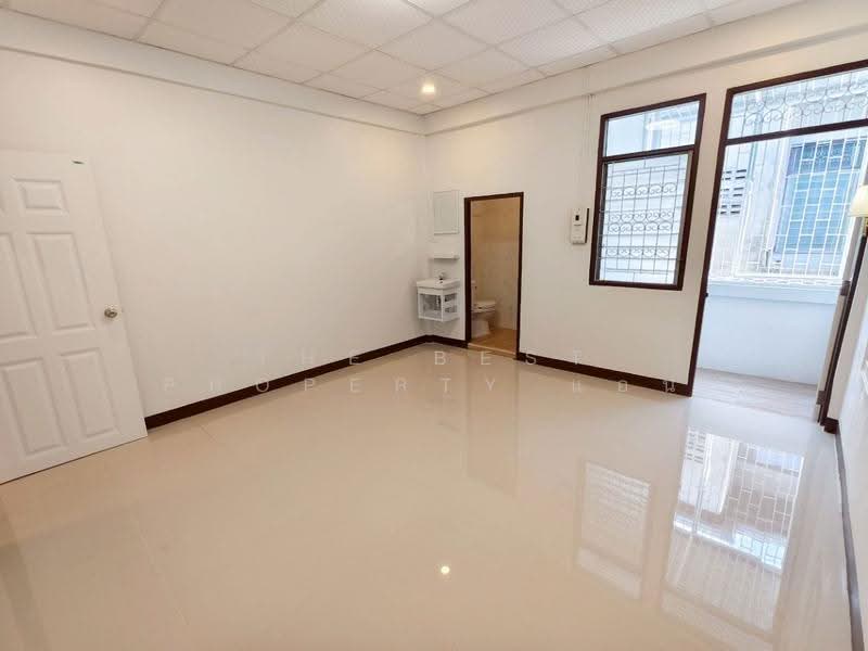 ชุมชน 300 ห้อง, Samut Sakhon, Maharchai, Muang Samut Sakhon, Samut Sakhon, 2 Bedrooms, 96 sqm, Townhouse For Sale, by The Best Property แอน, 500560368 - DDproperty.com