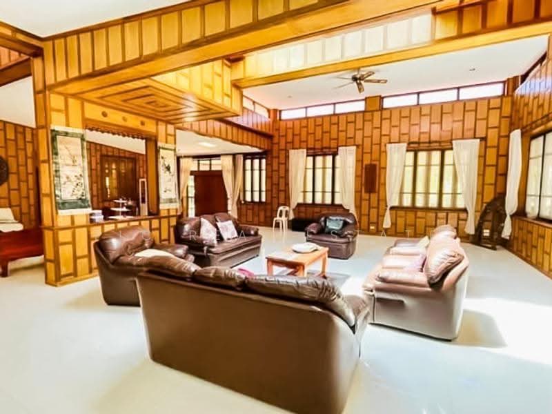 Thai Style House with 5 Rai land for sale Khao Chi Chan Pattaya, Chon Buri (Pattaya), Bang Lamung, Bang Lamung (Pattaya), Chon Buri (Pattaya), 5 Bedrooms, 550 sqm, Single Detached House For Sale, by PLC REAL ESTATE, 500560382 - DDproperty.com