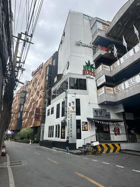 Sukhumvit Plaza, Bangkok, สุขุมวิท, Khlong Toei, Bangkok, , 510 sqm, Shophouse For Sale, by Chanyanath Worawatchaibaworn, 500560415 - DDproperty.com