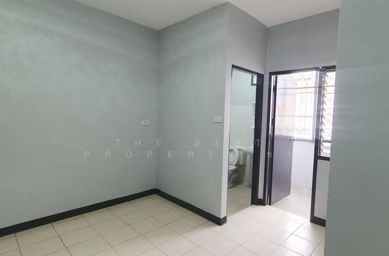 Baan Ua-Athorn Latkrabang 1, Bangkok, Thab Yao, Lat Krabang, Bangkok, 1 Bedroom, 33 sqm, Condo For Sale, by The Best Property ชา, 500560427 - DDproperty.com