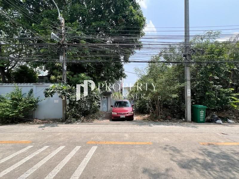 Land for Sale Sukhumvit 40-42 Soi Saman Chan,Ekkamai-Near Bts Ekkamai, Bangkok, Phra Kanong, Khlong Toei, Bangkok, , 1,352 sqm, Land For Sale, by Chidaphar Beawlek, 500560517 - DDproperty.com