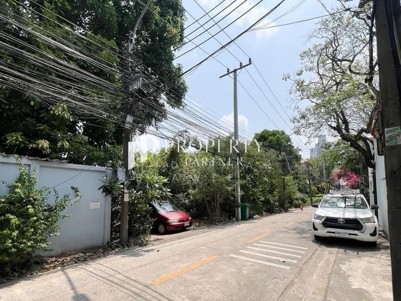 Land for Sale Sukhumvit 40-42 Soi Saman Chan,Ekkamai-Near Bts Ekkamai, Bangkok, Phra Kanong, Khlong Toei, Bangkok, , 1,352 sqm, Land For Sale, by Chidaphar Beawlek, 500560517 - DDproperty.com