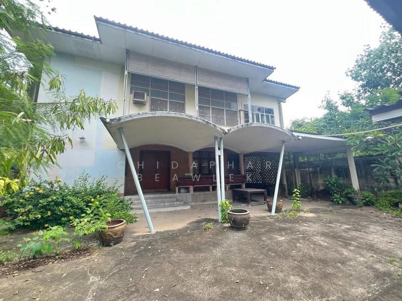 Land for Sale Sukhumvit 40-42 Soi Saman Chan,Ekkamai-Near Bts Ekkamai, Bangkok, Phra Kanong, Khlong Toei, Bangkok, , 1,352 sqm, Land For Sale, by Chidaphar Beawlek, 500560517 - DDproperty.com