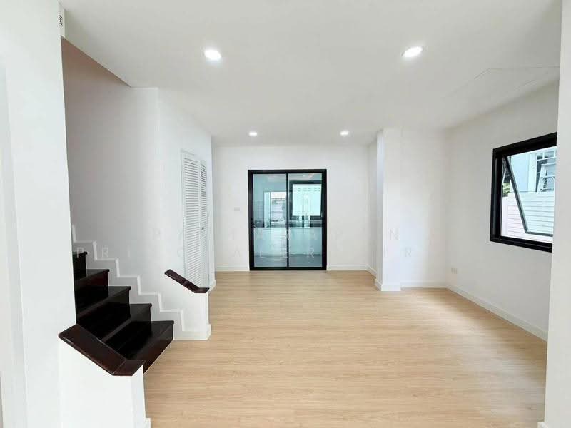 undefined, Bangkok, Sanam Bin, Don Mueang, Bangkok, 3 Bedrooms, 144 sqm, Semi-Detached House (Twin House) For Sale, by Pattarapon Preechalertpiriya, 500560529 - DDproperty.com