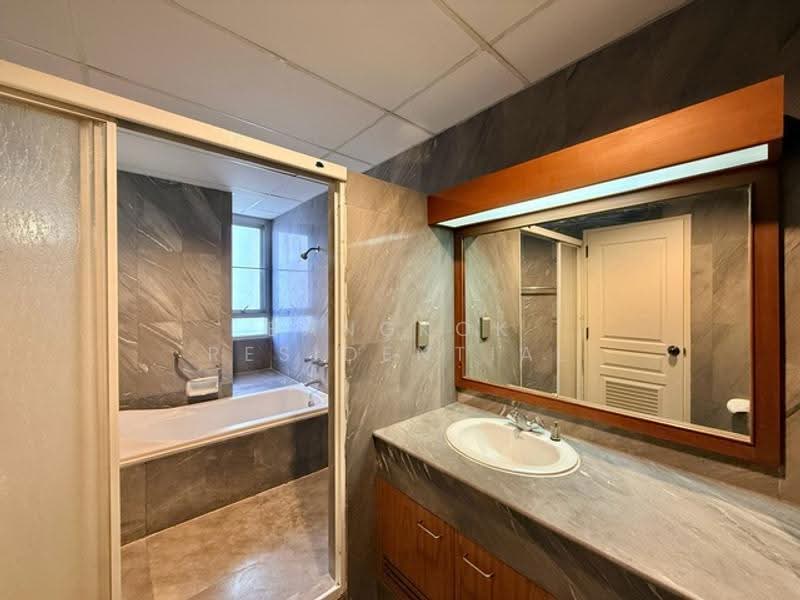 Krungthep Thani Tower, Bangkok, 56 Soi Sukhumvit 24, Khong Tan, Khlong Toei, Bangkok, 3 Bedrooms, 230 sqm, Apartment For Rent, by Bangkok Residential, 500560545 - DDproperty.com