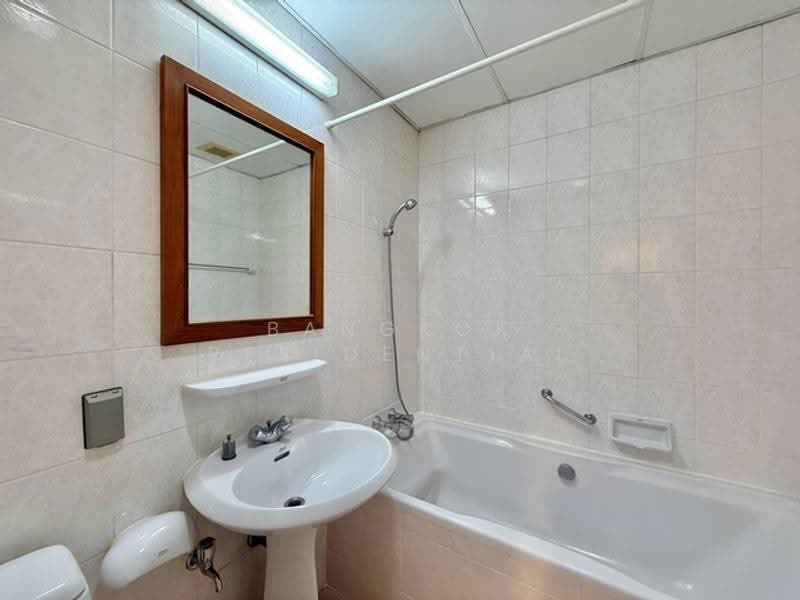 Krungthep Thani Tower, Bangkok, 56 Soi Sukhumvit 24, Khong Tan, Khlong Toei, Bangkok, 3 Bedrooms, 230 sqm, Apartment For Rent, by Bangkok Residential, 500560545 - DDproperty.com