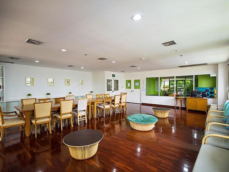 Krungthep Thani Tower, Bangkok, 56 Soi Sukhumvit 24, Khong Tan, Khlong Toei, Bangkok, 3 Bedrooms, 230 sqm, Apartment For Rent, by Bangkok Residential, 500560545 - DDproperty.com