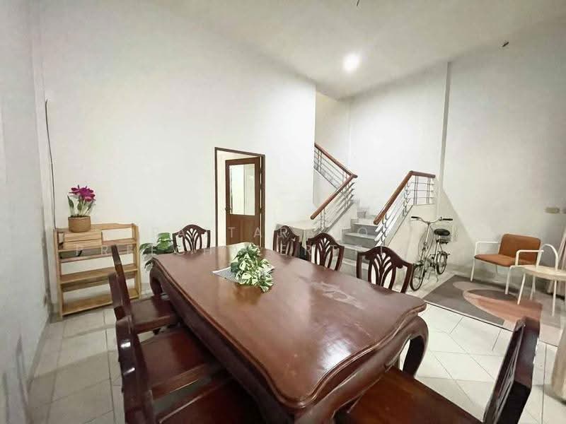 ทาวน์เฮ้าส์ 5-ห้องนอน, กรุงเทพ, วังทองหลาง, กรุงเทพ, 450 ตร.ม., ทาวน์เฮ้าส์ ขาย, โดย Pattarapon Preechalertpiriya, 500560551 - DDproperty.com