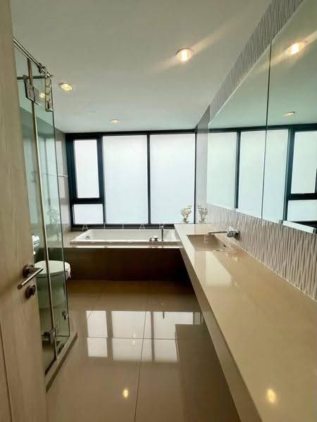 Rhythm Sukhumvit 42, Bangkok, Soi Sukhumvit 42, Sukhumvit Road, Phra Kanong, Khlong Toei, Bangkok, 2 Bedrooms, 78 sqm, Condo For Sale, by Pattarapon Preechalertpiriya, 500560560 - DDproperty.com
