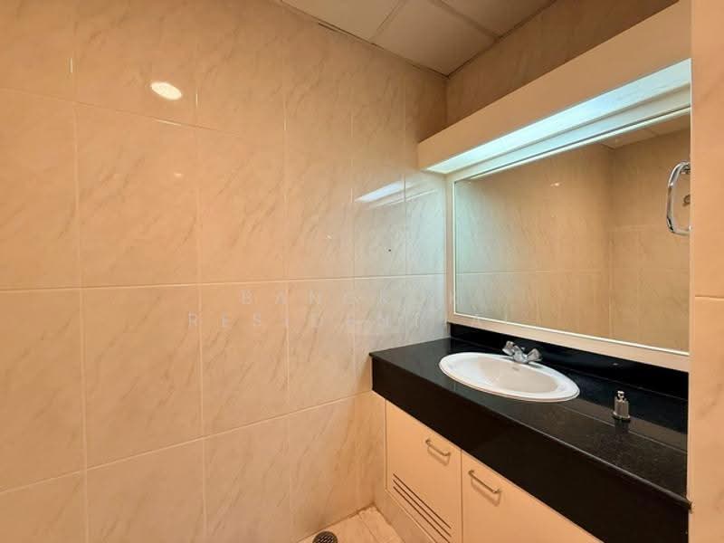 Krungthep Thani Tower, Bangkok, 56 Soi Sukhumvit 24, Khong Tan, Khlong Toei, Bangkok, 3 Bedrooms, 330 sqm, Condo For Rent, by Bangkok Residential, 500560586 - DDproperty.com