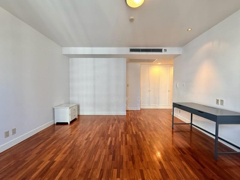 Krungthep Thani Tower, Bangkok, 56 Soi Sukhumvit 24, Khong Tan, Khlong Toei, Bangkok, 3 Bedrooms, 330 sqm, Condo For Rent, by Bangkok Residential, 500560586 - DDproperty.com