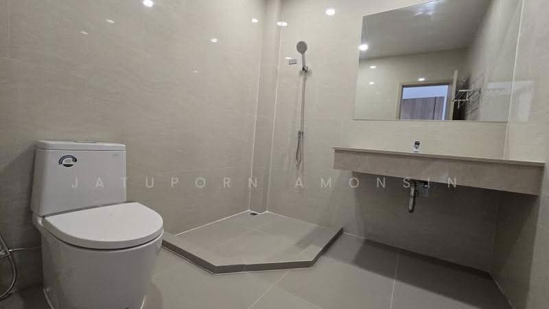 SHO Phatthanakan 32, Bangkok, Soi Phatthanakan 32, Suan Luang, Bangkok, 3 Bedrooms, 325 sqm, Townhouse For Sale, by Jatuporn Amonsin, 500560592 - DDproperty.com