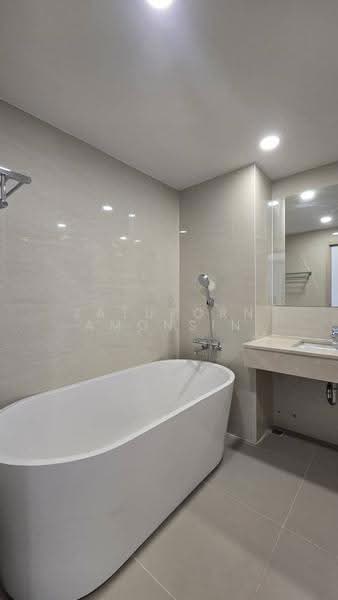 SHO Phatthanakan 32, Bangkok, Soi Phatthanakan 32, Suan Luang, Bangkok, 3 Bedrooms, 325 sqm, Townhouse For Sale, by Jatuporn Amonsin, 500560592 - DDproperty.com