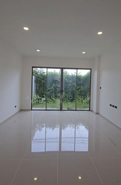 SHO Phatthanakan 32, Bangkok, Soi Phatthanakan 32, Suan Luang, Bangkok, 3 Bedrooms, 325 sqm, Townhouse For Sale, by Jatuporn Amonsin, 500560592 - DDproperty.com