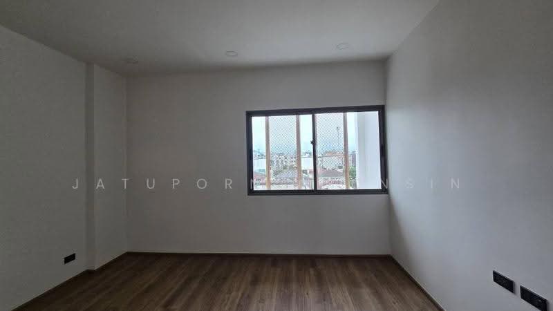 SHO Phatthanakan 32, Bangkok, Soi Phatthanakan 32, Suan Luang, Bangkok, 3 Bedrooms, 325 sqm, Townhouse For Sale, by Jatuporn Amonsin, 500560592 - DDproperty.com