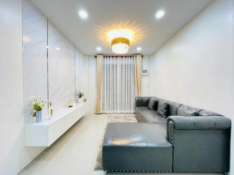 Ratanakorn Village 25, Chon Buri (Pattaya), มาบสอง - ค่ายมวย, Nong Pru, Bang Lamung (Pattaya), Chon Buri (Pattaya), 3 Bedrooms, 132 sqm, Townhouse For Sale, by Connex Property, 500560623 - DDproperty.com