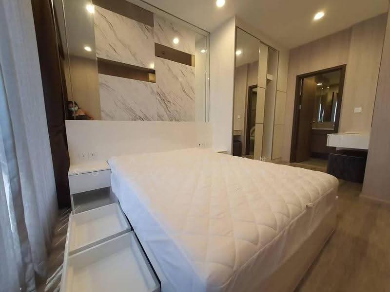 IDEO Mobi Asoke, Bangkok, New Petchaburi Road, Bang Kapi, Huai Khwang, Bangkok, 2 Bedrooms, 55 sqm, Condo For Rent, by Ratchanon Songthammakul, 500560624 - DDproperty.com