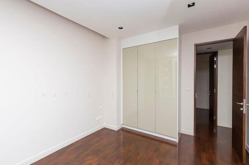 Siri Residence, Bangkok, 21 Soi Sukhumvit 24, Khong Tan, Khlong Toei, Bangkok, 3 Bedrooms, 141 sqm, Condo For Sale, by Pattada Letikul, 500560681 - DDproperty.com