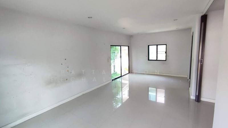 RK Home Park 2 Rama 9 - Wongwaen, Bangkok, 51 Patthana Chonabot 3 Rd, Khlong Song Ton Nun, Lat Krabang, Bangkok, 3 Bedrooms, 191 sqm, Single Detached House For Sale, by Pattarapon Preechalertpiriya, 500560762 - DDproperty.com