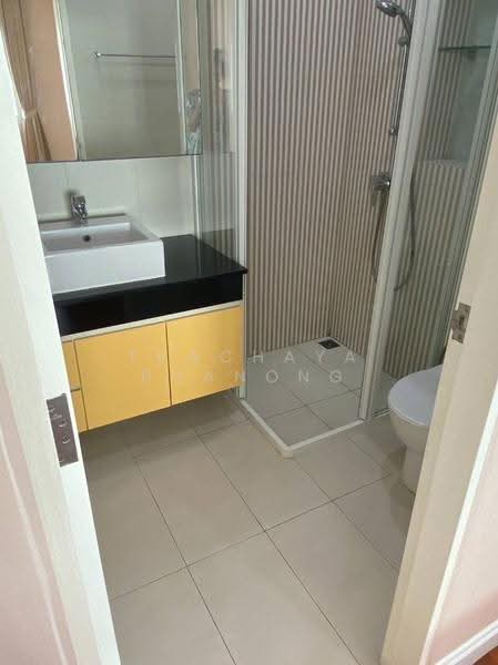 Villa Nakarin Onnut-Wongwaen, Bangkok, Sukhapiban 2 Road, Prawet, Bangkok, 5 Bedrooms, 410 sqm, Single Detached House For Sale, by Thachaya Buanong, 500560764 - DDproperty.com