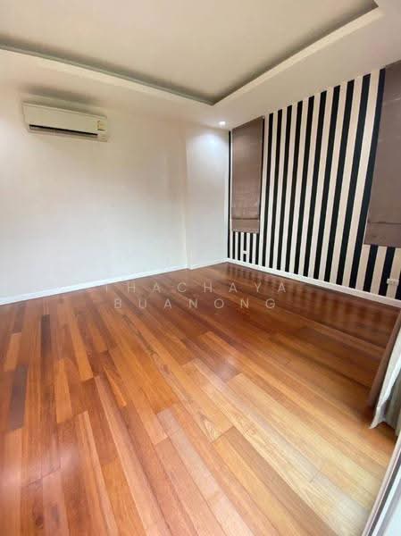 Villa Nakarin Onnut-Wongwaen, Bangkok, Sukhapiban 2 Road, Prawet, Bangkok, 5 Bedrooms, 410 sqm, Single Detached House For Sale, by Thachaya Buanong, 500560764 - DDproperty.com