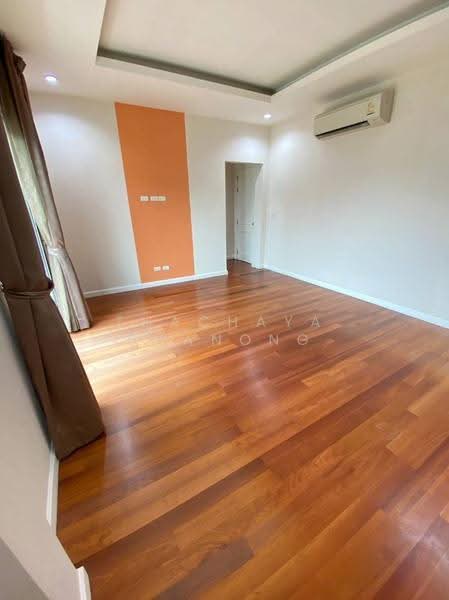 Villa Nakarin Onnut-Wongwaen, Bangkok, Sukhapiban 2 Road, Prawet, Bangkok, 5 Bedrooms, 410 sqm, Single Detached House For Sale, by Thachaya Buanong, 500560764 - DDproperty.com