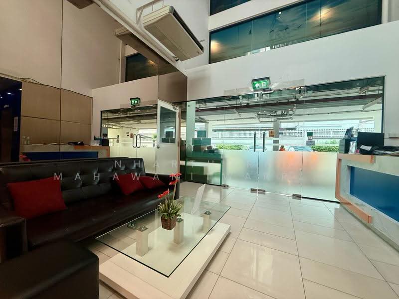 Chateau In Town Sukhumvit 62/1, Bangkok, 7391 Soi Sukhumvit 62/1 Sukhumvit Road, Bang Chak, Phra Khanong, Bangkok, 1 Bedroom, 30 sqm, Condo For Sale, by Nharthorn Mahawanitwarrintorn, 500560767 - DDproperty.com
