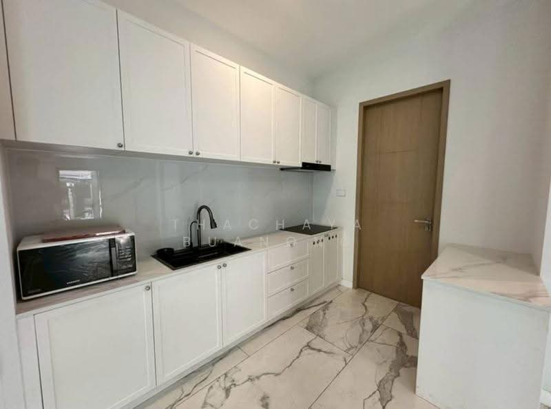 The Glamor Ekkamai – Praditmanutham, Bangkok, Soi Praditmanutham 8, Khlong Chaokhun Sing, Wang Thonglang, Bangkok, 3 Bedrooms, 412 sqm, Single Detached House For Sale, by Thachaya Buanong, 500560795 - DDproperty.com