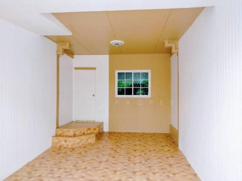 Lully Ville Lamlukka-Khlong1, Pathum Thani, ลำลูกกา 11, Khu Khot, Lam Luk Ka, Pathum Thani, 2 Bedrooms, 90 sqm, Townhouse For Sale, by Connex Property, 500560849 - DDproperty.com