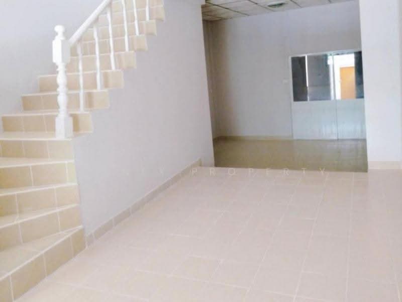 Lully Ville Lamlukka-Khlong1, Pathum Thani, ลำลูกกา 11, Khu Khot, Lam Luk Ka, Pathum Thani, 2 Bedrooms, 90 sqm, Townhouse For Sale, by Connex Property, 500560849 - DDproperty.com