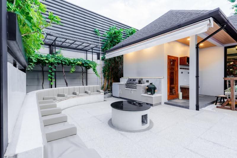 Nai Harn Baan-Bua, Phuket, Rawai, Muang Phuket, Phuket, 4 Bedrooms, 730 sqm, Villa For Sale, by Khun Candice, 500560884 - DDproperty.com