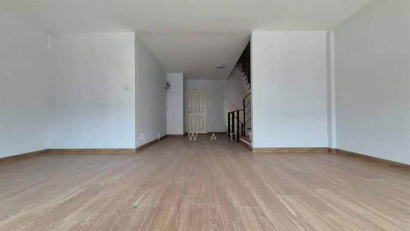 undefined, Bangkok, Si Khan, Don Mueang, Bangkok, 3 Bedrooms, 150 sqm, Townhouse For Sale, by Vinai Wattana, 500560940 - DDproperty.com