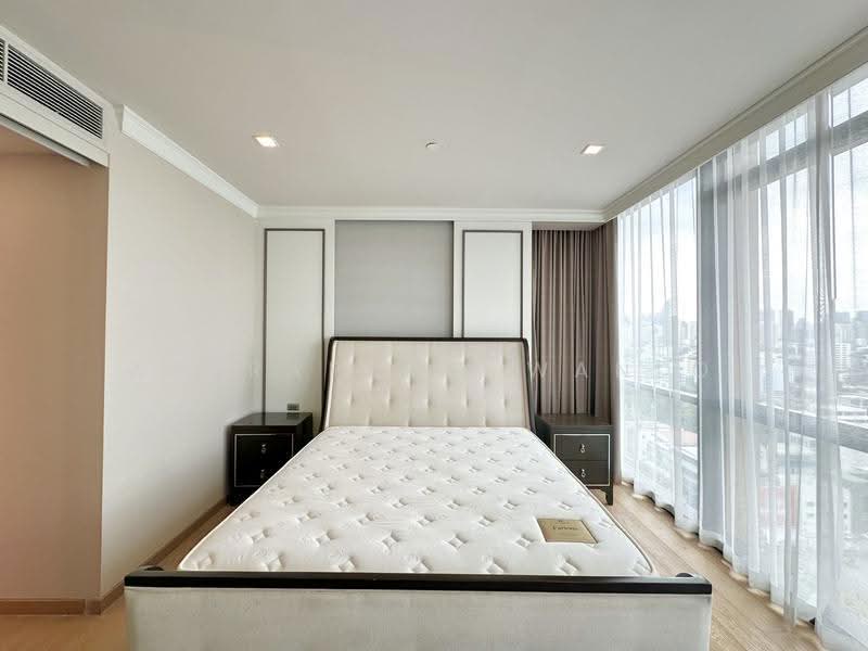 The Monument Thonglor, Bangkok, 998 Thonglor Road, Khlong Tan Nua, Watthana, Bangkok, 2 Bedrooms, 125 sqm, Condo For Rent, by Weerapong Wanlo, 500560948 - DDproperty.com
