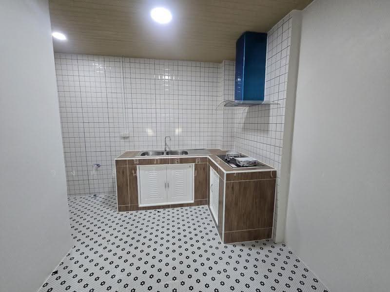 หมู่บ้านมโนรมย์ 4 ถนนเลียบคลองสอง19 คลองสามวา, Bangkok, เลียบคลองสอง19, Sam Wa Tawan Tok, Khlong Sam Wa, Bangkok, 3 Bedrooms, 80 sqm, Townhouse For Sale, by นภัสศรณ์ วงศ์สินไทยกร (นันท์), 500561033 - DDproperty.com