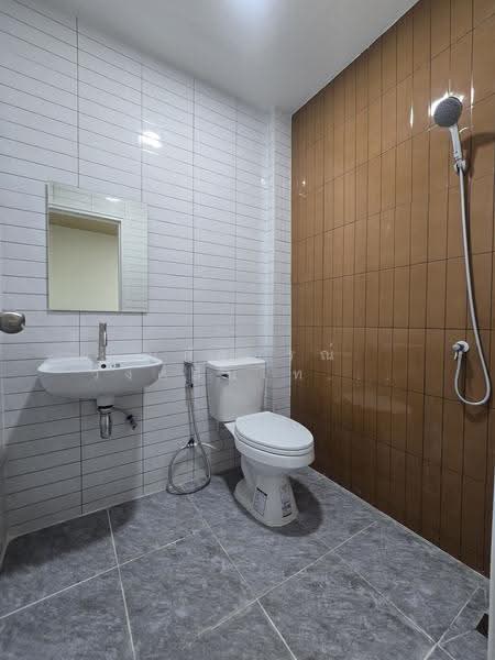 หมู่บ้านมโนรมย์ 4 ถนนเลียบคลองสอง19 คลองสามวา, Bangkok, เลียบคลองสอง19, Sam Wa Tawan Tok, Khlong Sam Wa, Bangkok, 3 Bedrooms, 80 sqm, Townhouse For Sale, by นภัสศรณ์ วงศ์สินไทยกร (นันท์), 500561033 - DDproperty.com