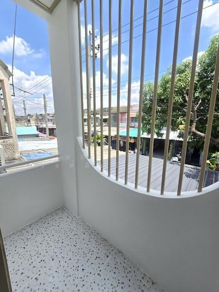 หมู่บ้านมโนรมย์ 4 ถนนเลียบคลองสอง19 คลองสามวา, Bangkok, เลียบคลองสอง19, Sam Wa Tawan Tok, Khlong Sam Wa, Bangkok, 3 Bedrooms, 80 sqm, Townhouse For Sale, by นภัสศรณ์ วงศ์สินไทยกร (นันท์), 500561033 - DDproperty.com