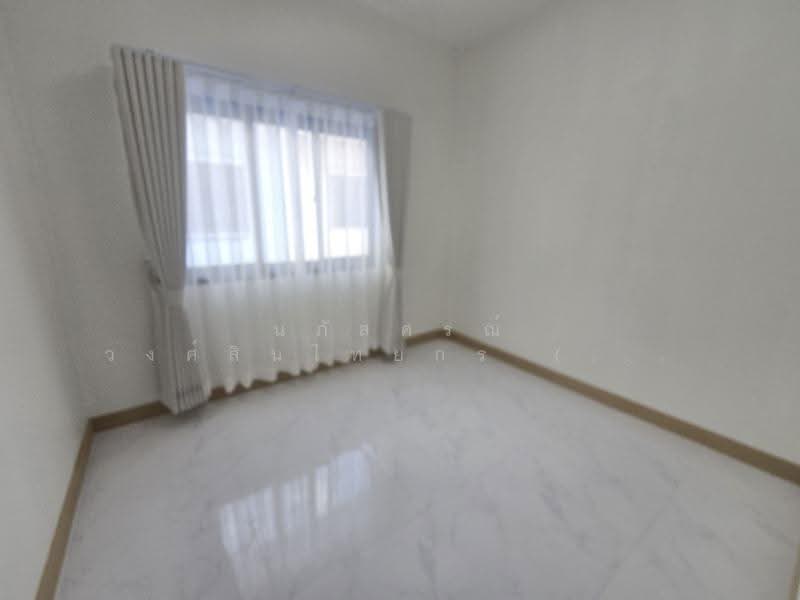 หมู่บ้านมโนรมย์ 4 ถนนเลียบคลองสอง19 คลองสามวา, Bangkok, เลียบคลองสอง19, Sam Wa Tawan Tok, Khlong Sam Wa, Bangkok, 3 Bedrooms, 80 sqm, Townhouse For Sale, by นภัสศรณ์ วงศ์สินไทยกร (นันท์), 500561033 - DDproperty.com